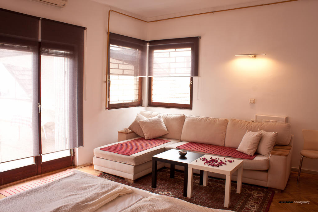 Apartments And Rooms Fonty Sarajevo Luaran gambar