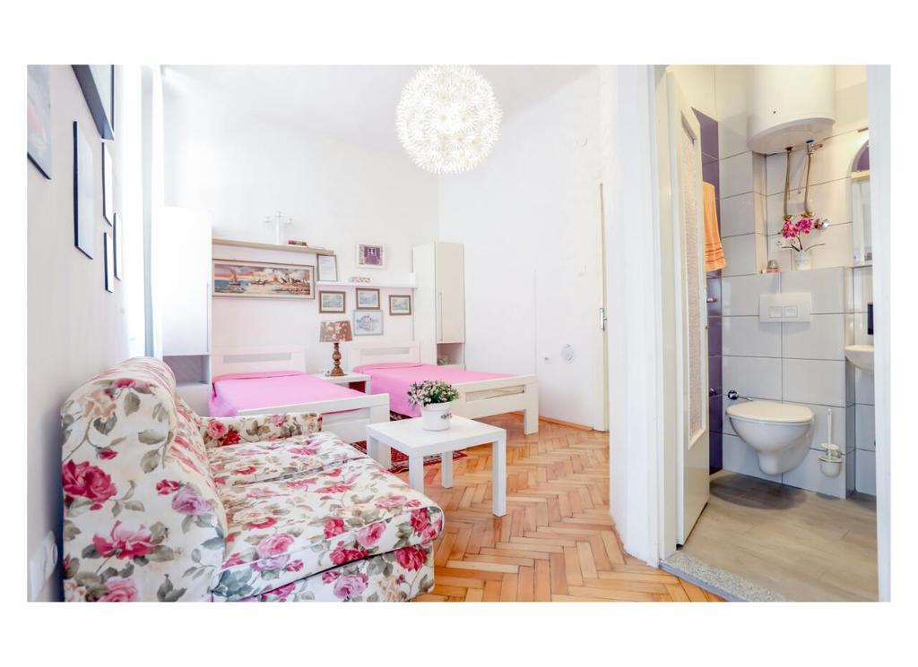 Apartments And Rooms Fonty Sarajevo Luaran gambar