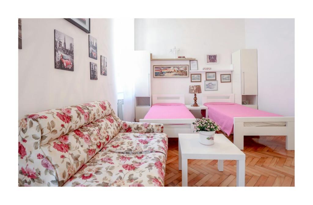 Apartments And Rooms Fonty Sarajevo Luaran gambar