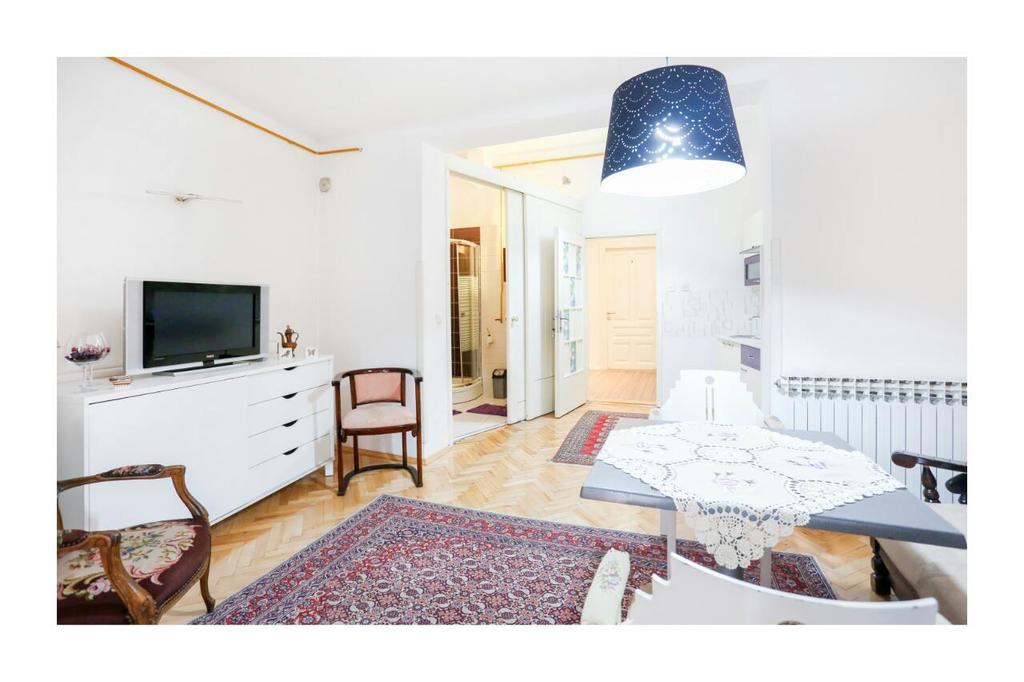 Apartments And Rooms Fonty Sarajevo Luaran gambar