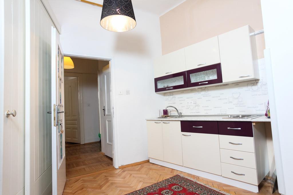 Apartments And Rooms Fonty Sarajevo Luaran gambar